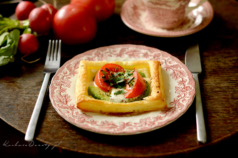 Jajka Pieczone w Cieście Francuskim