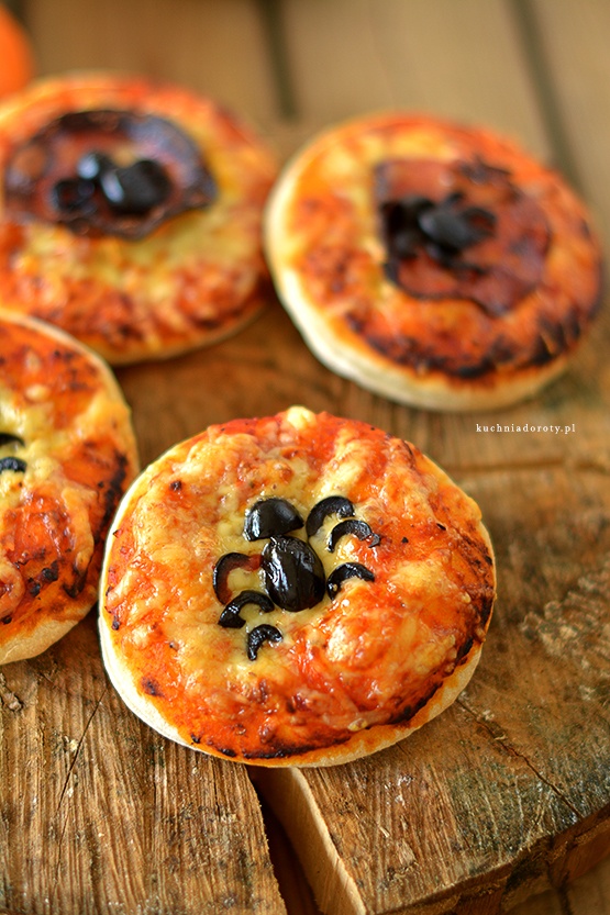 Mini Pizza – Halloweenowe Przysmaki