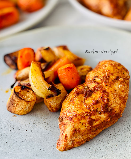 Najłatwiejszy Obiad – Piersi Kurczaka Pieczone z Warzywami